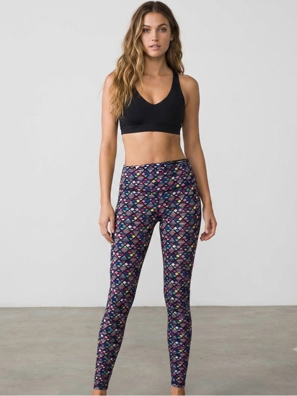 Victorias Secret VSX Neon Geo Print Leggings Mid Rise Full Length Size Small